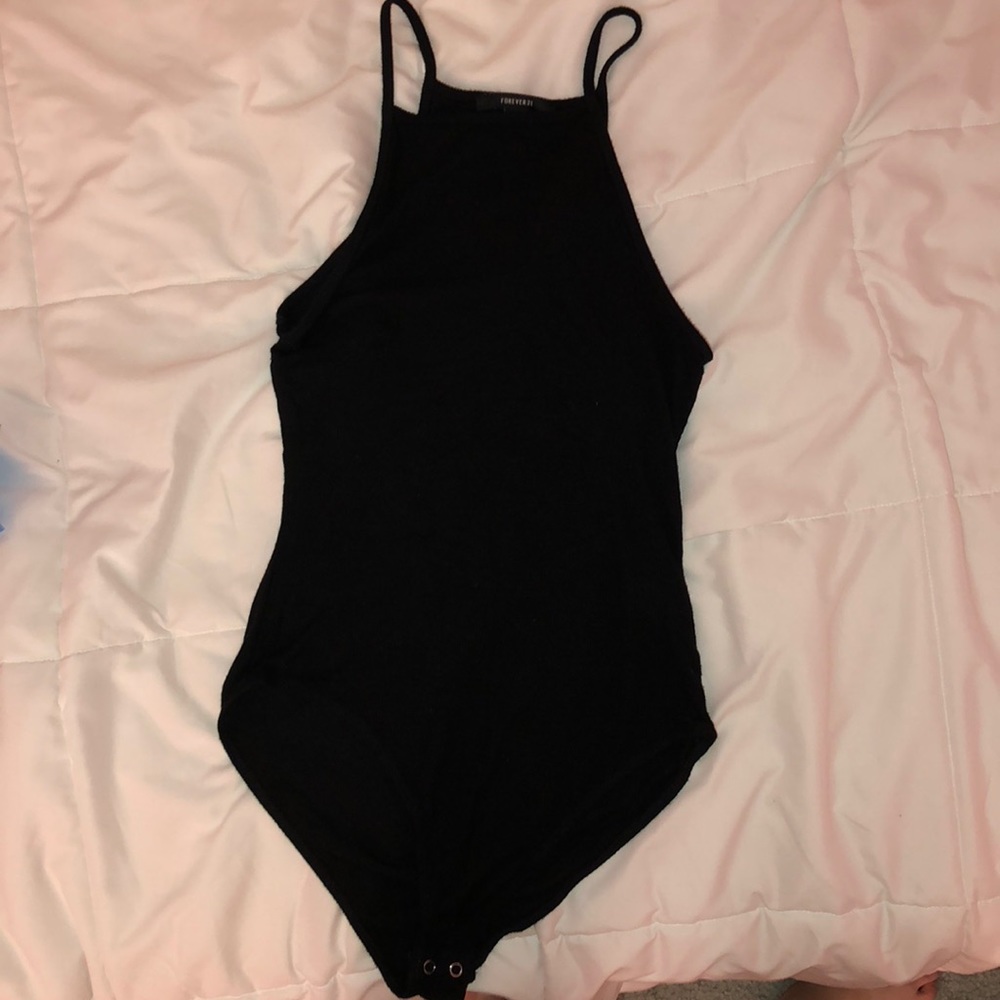 SQUARE NECK BODYSUIT